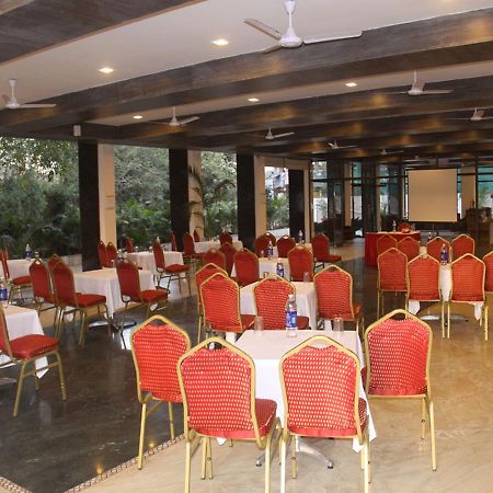 Hotel Three G Shirdi Zewnętrze zdjęcie