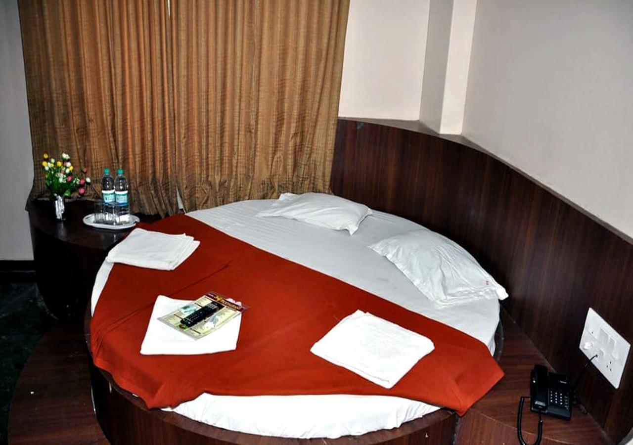 Hotel Three G Shirdi Zewnętrze zdjęcie