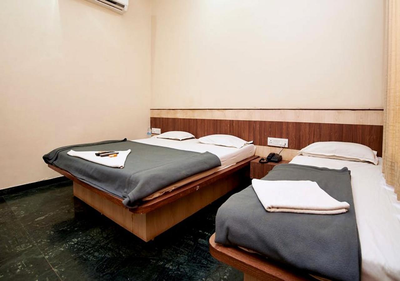 Hotel Three G Shirdi Zewnętrze zdjęcie